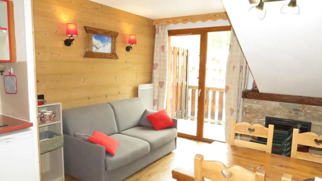 Les Orres 1800 Appartement 6 couchages en résidence 3 étoiles avec parking privatif  Les Orres